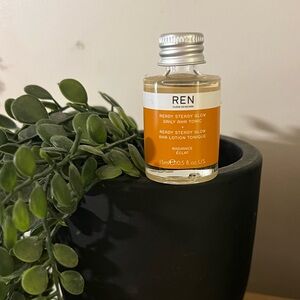 REN Reday Steady Glow AHA Tonic